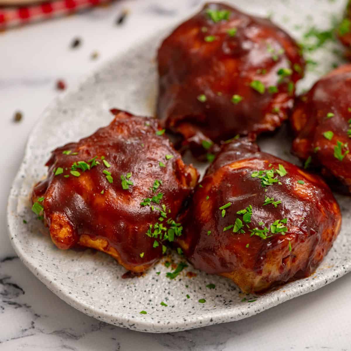 Hands-Off Slow Cooker BBQ Chicken Thighs: Fool-Proof Tenderness